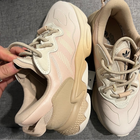 adidas Originals | Shoes | Nwt Adidas Originals Ozweego Ozwg W Halo Ivory Retro Style Sneaker 
